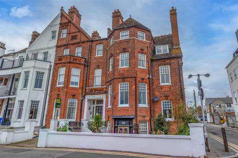 2 bedroom apartment for sale, ROYAL TERRACE, Southend-On-Sea