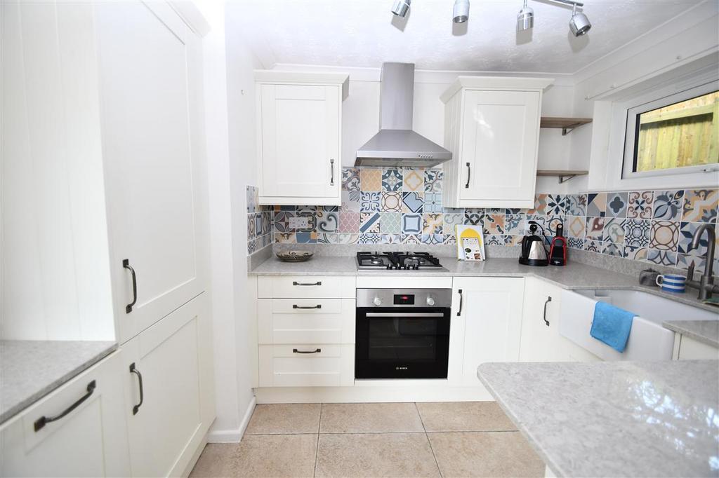 Fitted kitchen