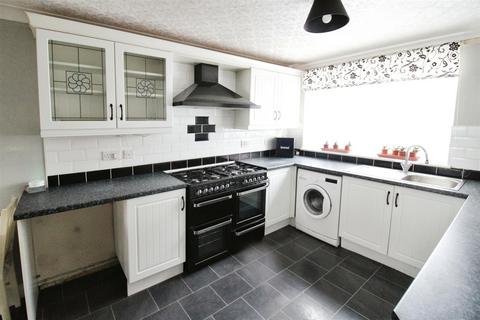 94 Frampton Close, Bransholme, Hull, HU7 6AJ