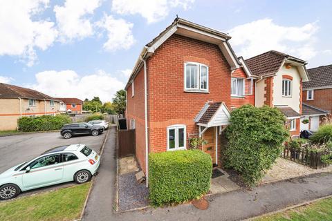 2 bedroom end of terrace house for sale, Old School Place, Woking, Surrey, GU22