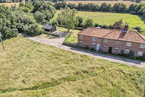 4 bedroom semi-detached house for sale, Great Green, Burgate