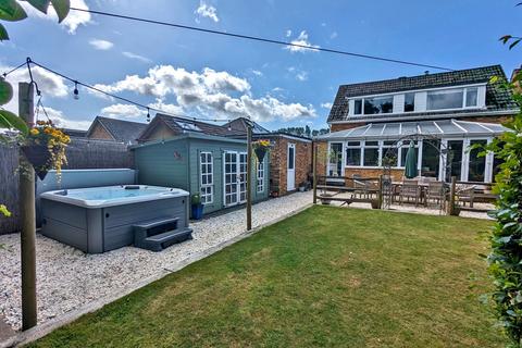 4 bedroom detached house for sale, Anderwood Drive, Sway, Lymington, Hampshire, SO41