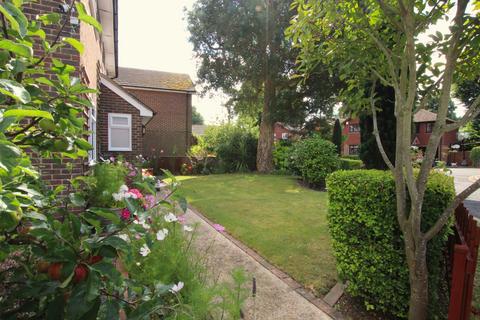 4 bedroom detached house for sale, Pine Grove, Warblington, Havant