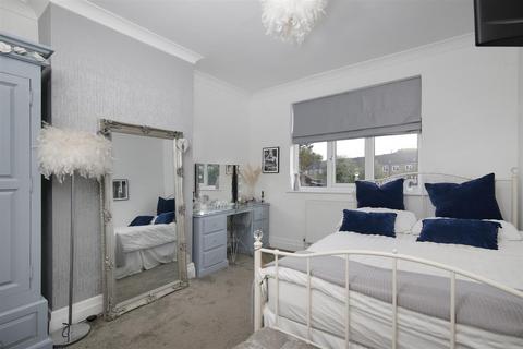 15 Ivor Grove, London, SE9 2AJ