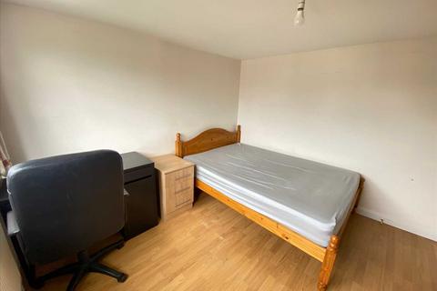 House share to rent, Harrow View Road, Ealing