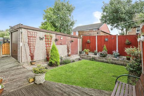 3 bedroom semi-detached bungalow for sale, Half Mile Gardens, Leeds