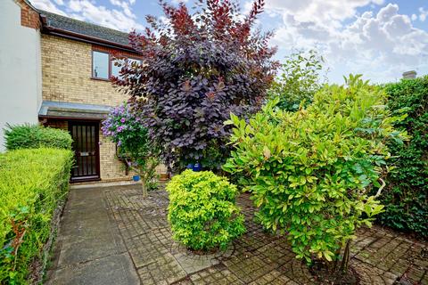 3 bedroom terraced house for sale, Temple Close, Huntingdon, PE29