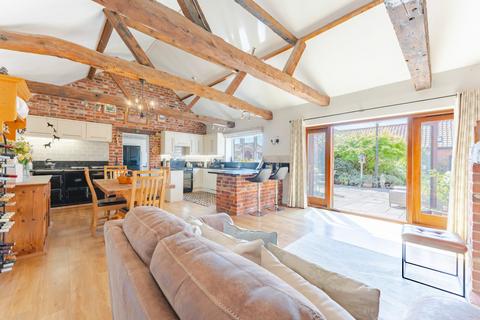 5 bedroom barn conversion for sale, Martham Road, Hemsby