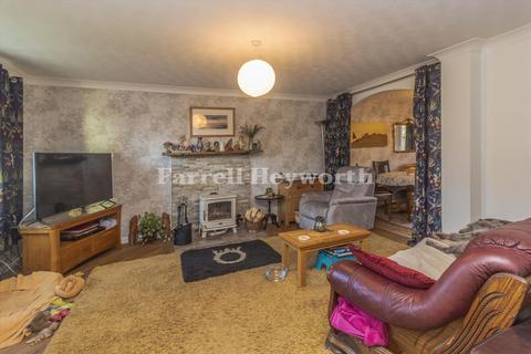 3 bedroom house for sale, Mossbrook Drive, Preston PR4