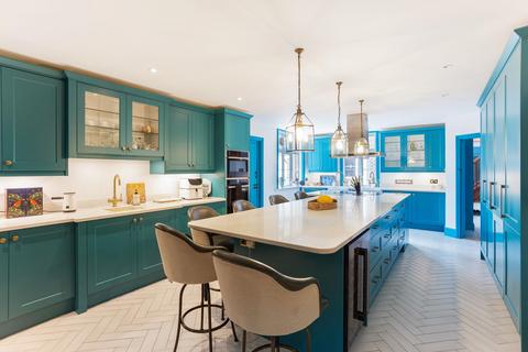 Applegate House The Marsh, Wanborough, Swindon, SN4 0AS