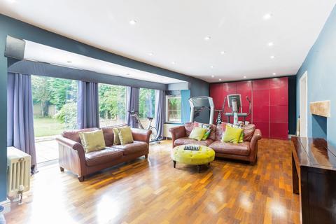 Applegate House The Marsh, Wanborough, Swindon, SN4 0AS