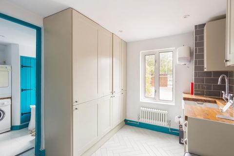 Applegate House The Marsh, Wanborough, Swindon, SN4 0AS