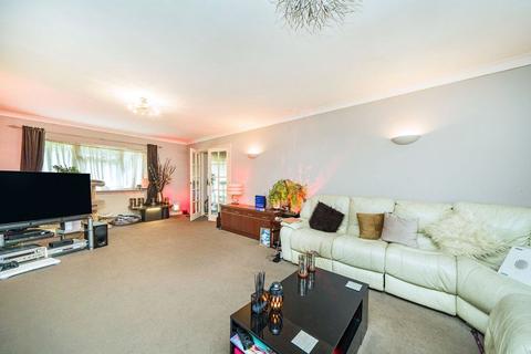 4 bedroom end of terrace house for sale, Bellamy Close, Hertfordshire WD17