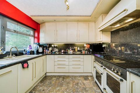 4 bedroom end of terrace house for sale, Bellamy Close, Hertfordshire WD17