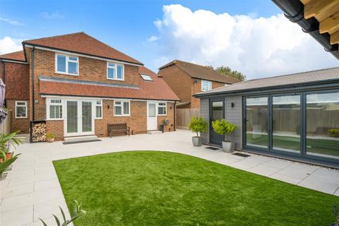 4 bedroom detached house for sale, Mill View Road, Yapton