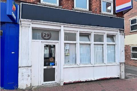 Retail property (high street) to rent, Retail Premises - Station Road, Desborough, Kettering