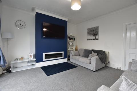 37 Albert Avenue, Shaw, Oldham, OL2 8SG