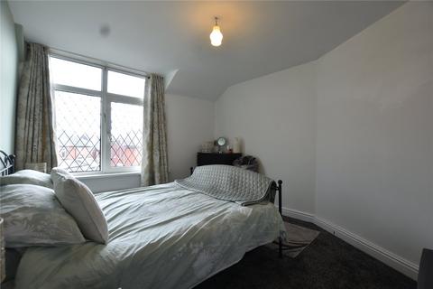 37 Albert Avenue, Shaw, Oldham, OL2 8SG