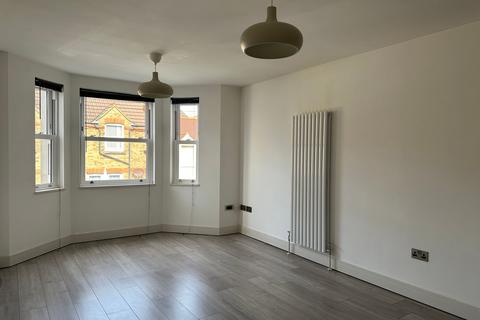 1 bedroom apartment to rent, Belmont Road, Ramsgate, CT11