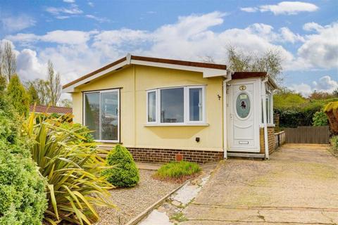 2 bedroom park home for sale, Sandy Oaks Residential Park