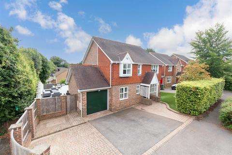 4 bedroom detached house for sale, Merryfields Close, Hartley, Longfield, Kent