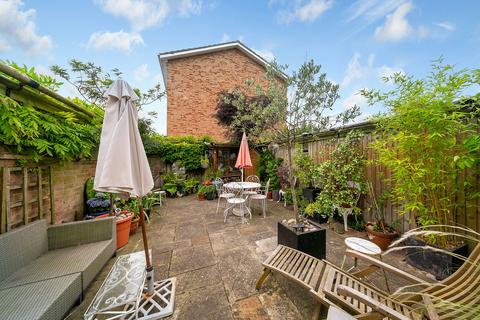 4 bedroom end of terrace house for sale, Woodville Road, Richmond, TW10