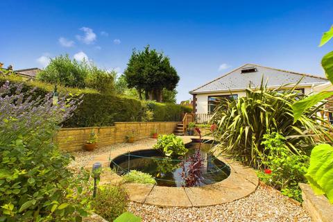 3 bedroom detached bungalow for sale, Barchington Avenue, Torquay