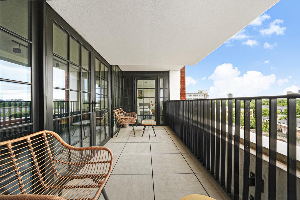 Apartment in London - View 3