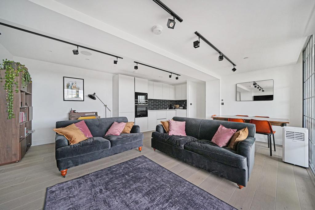 Apartment in London - More