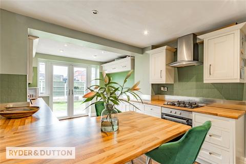 2 Fold Green, Chadderton, Oldham, OL9 9DT