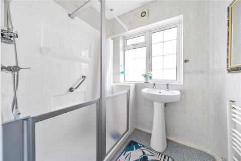 6 Ladbrook Close, Pinner, HA5 5LB