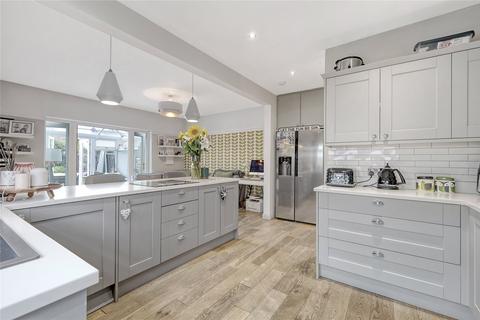 81 Lifstan Way, Southend-on-sea, SS1 2XQ