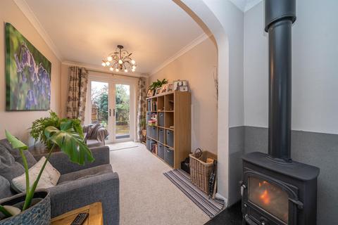 2 Springfield Close, Croxley Green, Rickmansworth, WD3 3HQ