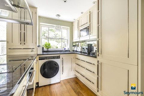 7 Cater Gardens, Guildford, GU3 3BY