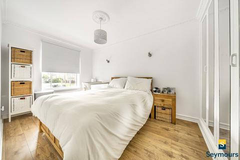 7 Cater Gardens, Guildford, GU3 3BY