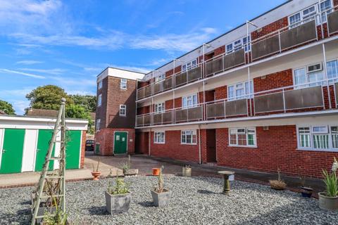 2 bedroom flat for sale, Mark Anthony Court, Hayling Island