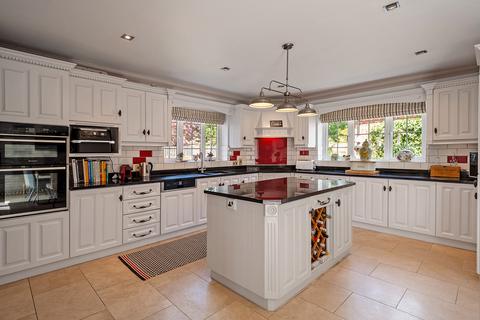 5 bedroom detached house for sale, Green Lane Lower Swanwick Southampton, Hampshire, SO31 7DF