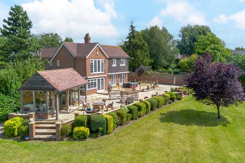 5 bedroom detached house for sale, Green Lane Lower Swanwick Southampton, Hampshire, SO31 7DF