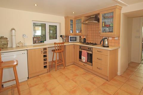 3 bedroom townhouse for sale, Little Street, Alderney GY9