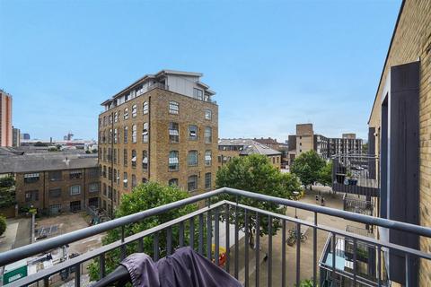 2 bedroom apartment for sale, Gunmakers Lane, Bow E3