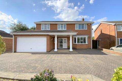 4 bedroom detached house for sale, Turnberry Approach, Waltham, Grimsby