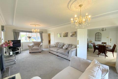 4 bedroom detached house for sale, Turnberry Approach, Waltham, Grimsby