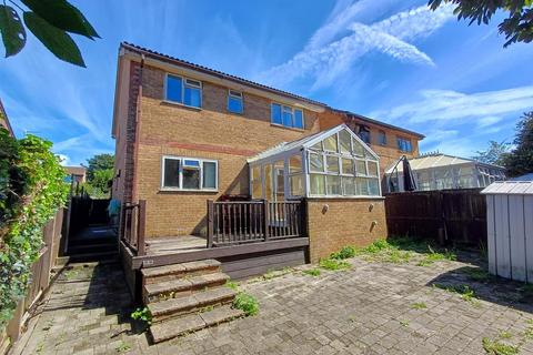 4 bedroom detached house for sale, Abbey Close, Peacehaven