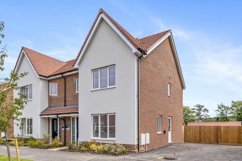 3 bedroom semi-detached house for sale, Meadow View, Crowborough, TN6