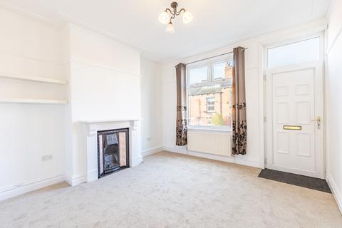 3 bedroom terraced house to rent, Greenwood Mount, Leeds LS6