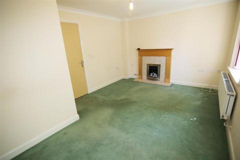 2 bedroom house for sale, Redvers Way, Tiverton EX16