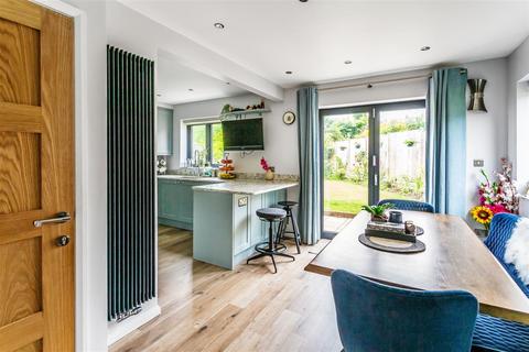 14 Balmoral Way, Sutton, SM2 6PD