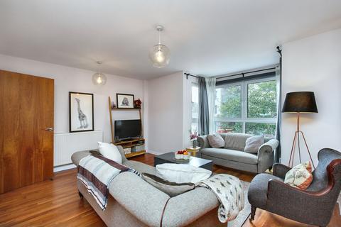 3 bedroom flat for sale, 5/4 Portland Gardens, The Shore, EH6 6NQ