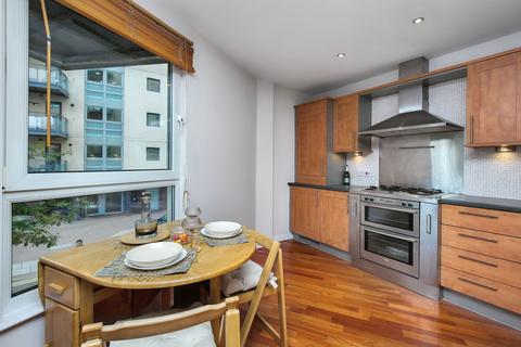 3 bedroom flat for sale, 5/4 Portland Gardens, The Shore, EH6 6NQ