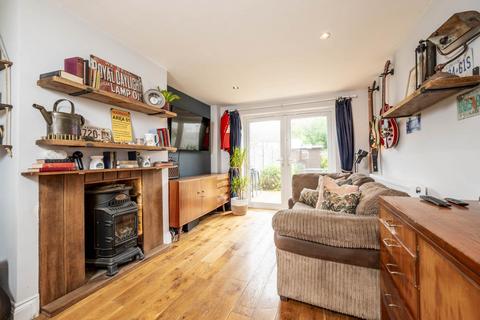 2 bedroom terraced house for sale, Quarry Close, Enstone